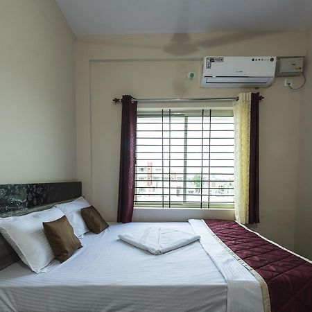Oyo 9544 Hotel Crown Residency Mysore Exterior photo