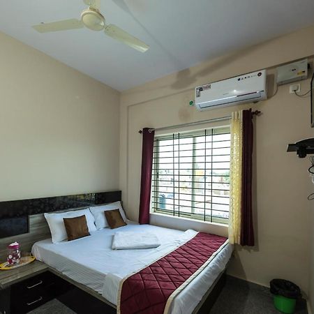 Oyo 9544 Hotel Crown Residency Mysore Exterior photo
